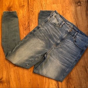 American Eagle High Rise Skinny Jean
